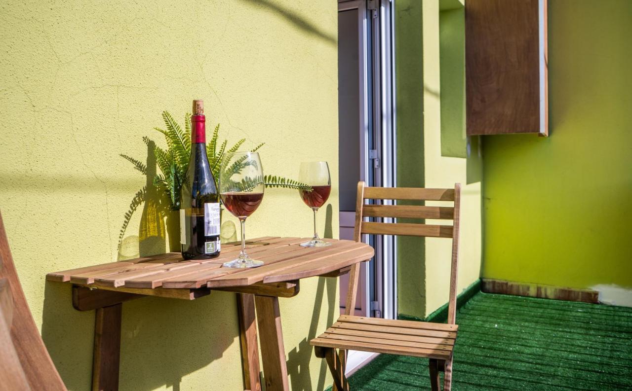 Casa Lopez Bed and Breakfast Avilés Exteriör bild