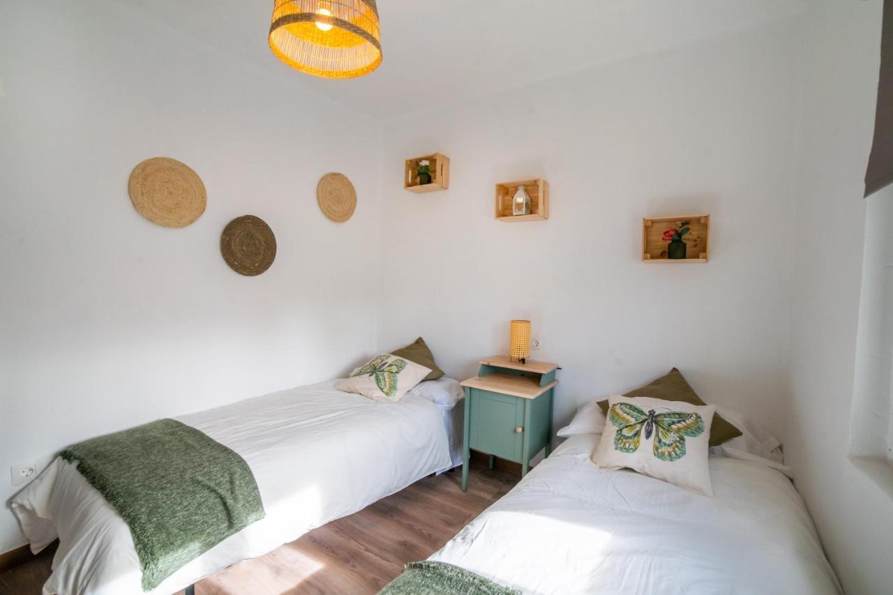 Casa Lopez Bed and Breakfast Avilés Exteriör bild