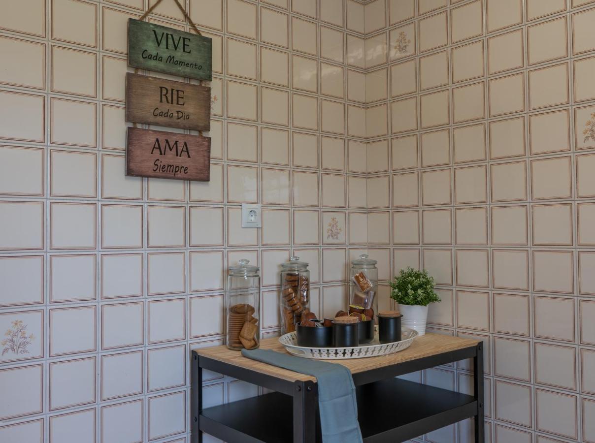 Casa Lopez Bed and Breakfast Avilés Exteriör bild