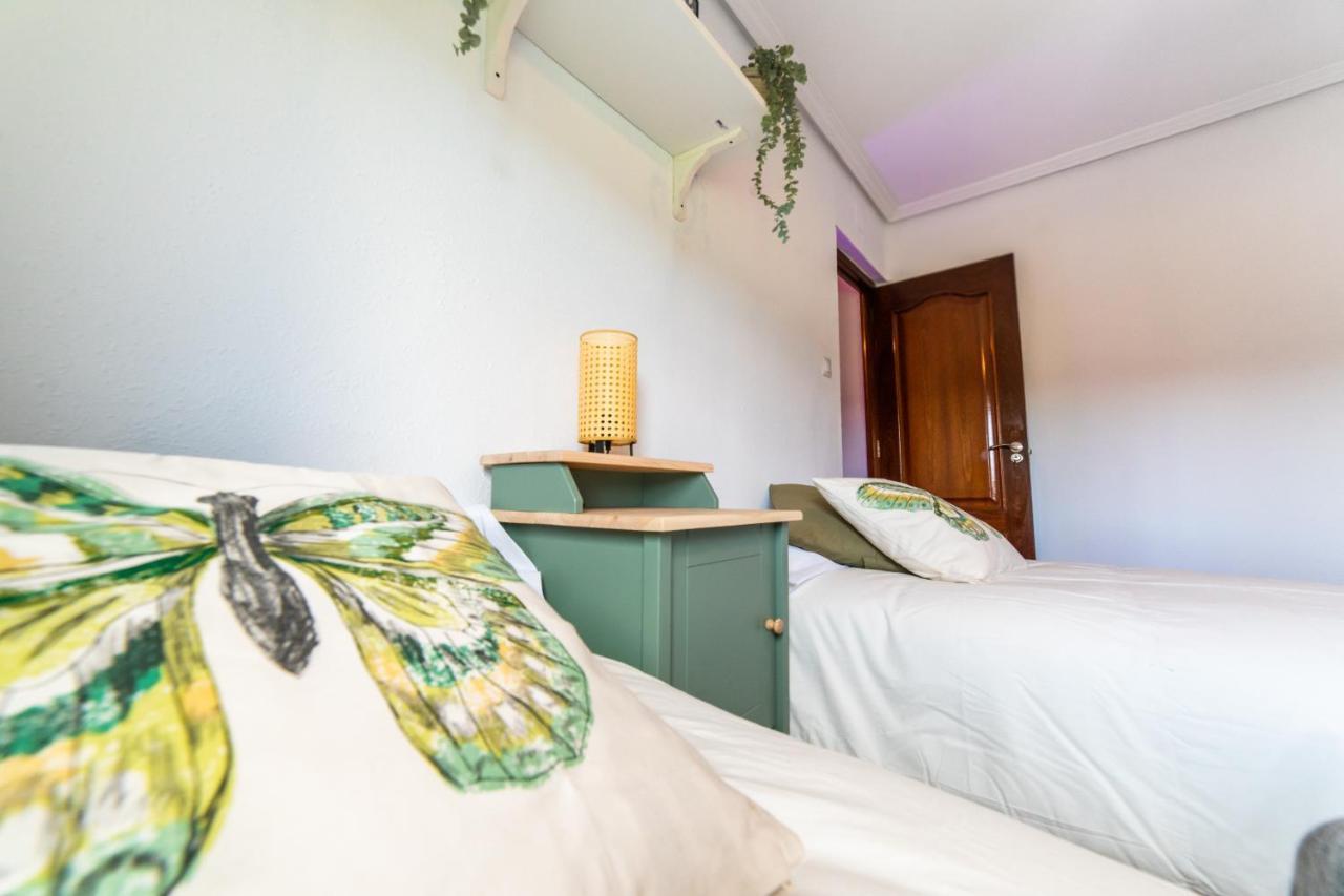 Casa Lopez Bed and Breakfast Avilés Exteriör bild