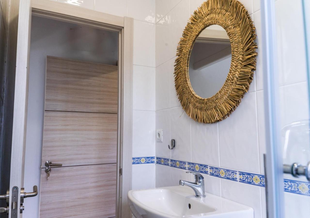 Casa Lopez Bed and Breakfast Avilés Exteriör bild